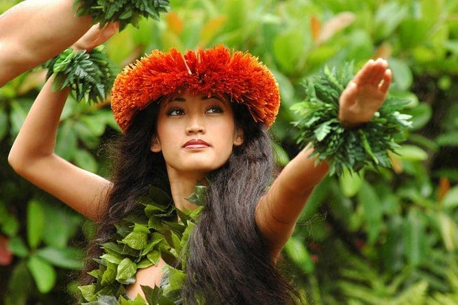 Andaz Maui’s Authentic Luxury Luau: The Feast at Mokapu