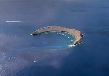 Discover Molokini Crater: Maui’s Underwater Paradise for Snorkelers